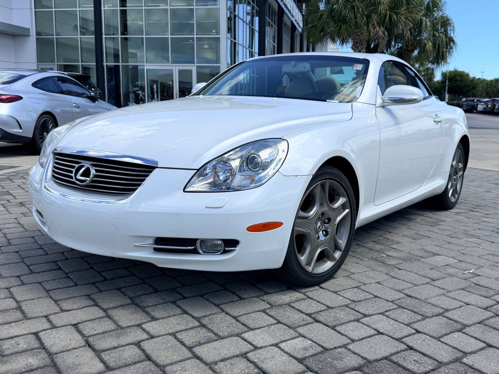 Used 2008 Lexus SC 430 Convertible RWD image 1