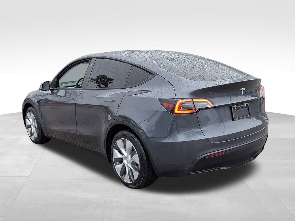 Used 2023 Tesla Model Y Long Range image 4