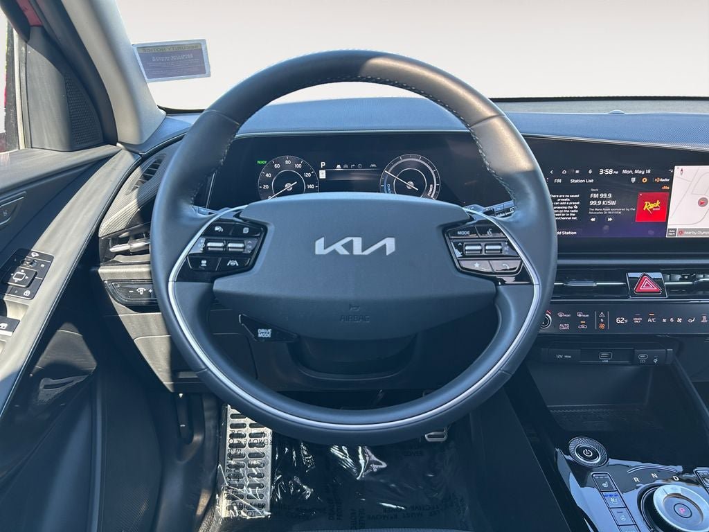 Used 2023 Kia Niro Wave w/ Wave Preserve Package FWD image 14