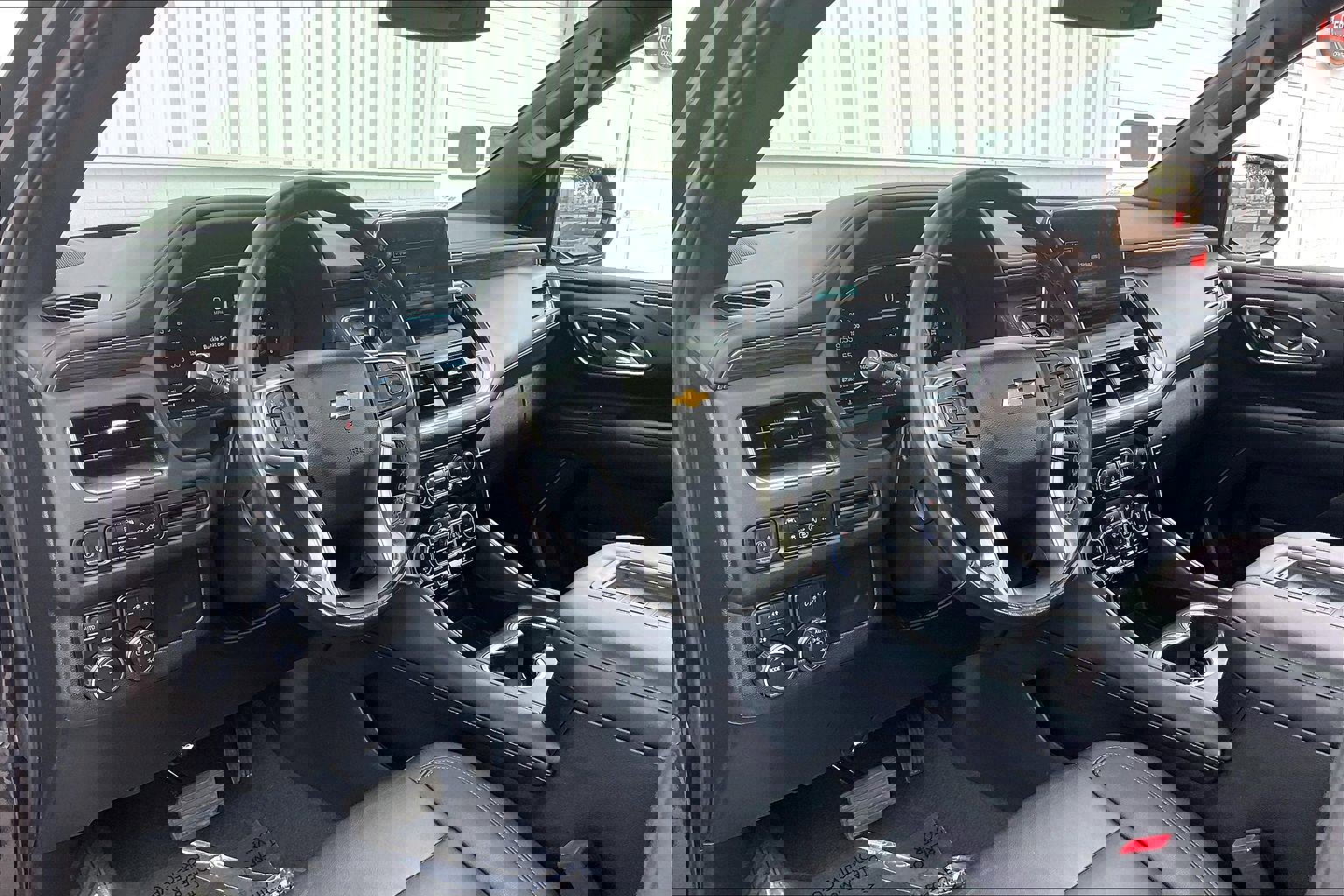 Used 2022 Chevrolet Tahoe LT w/ LT Signature Plus Package AWD/4WD image 18