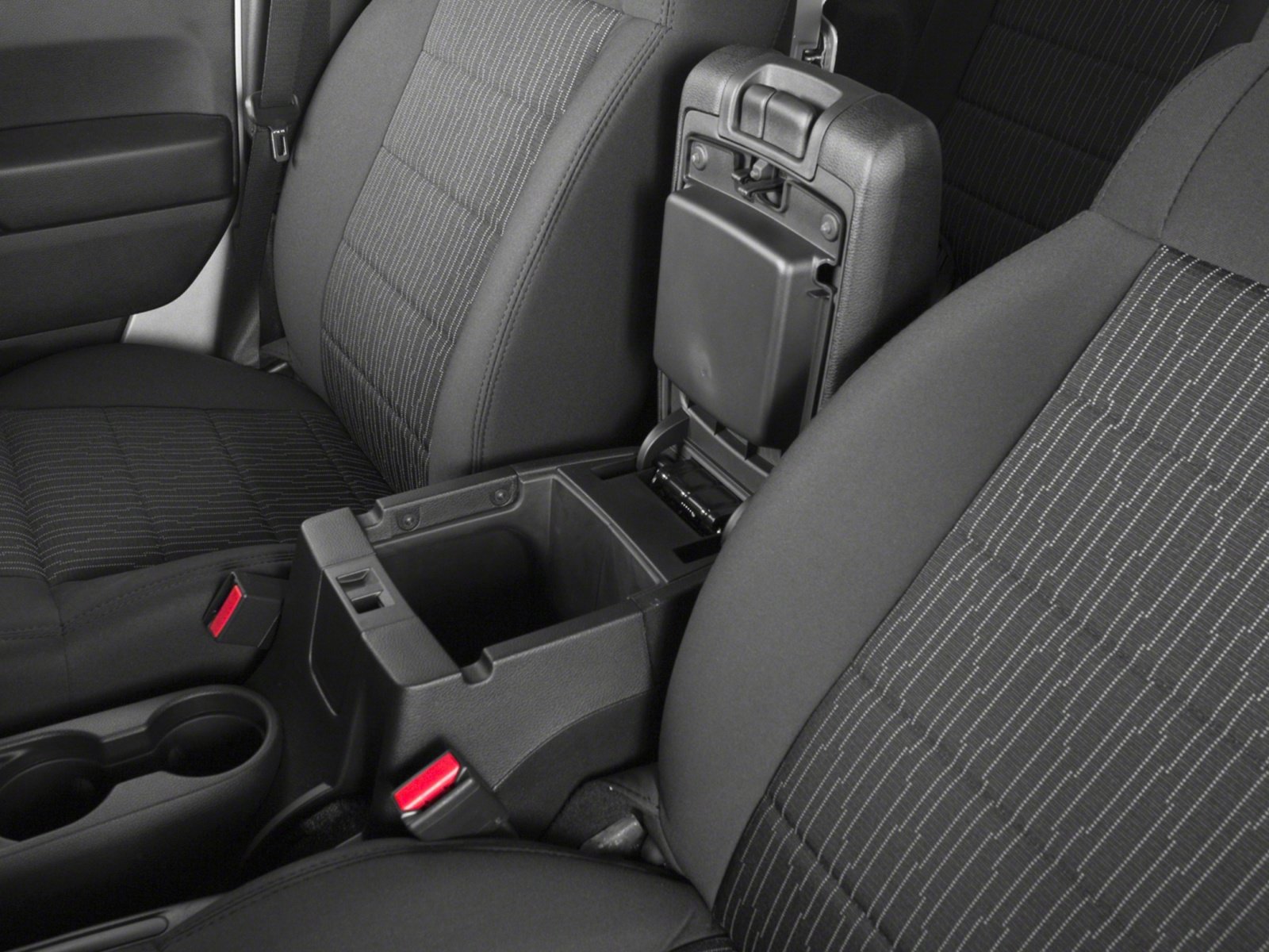 Used 2016 Jeep Wrangler Unlimited Sahara image 14