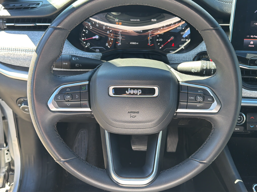 Used 2024 Jeep Compass Latitude AWD/4WD image 20