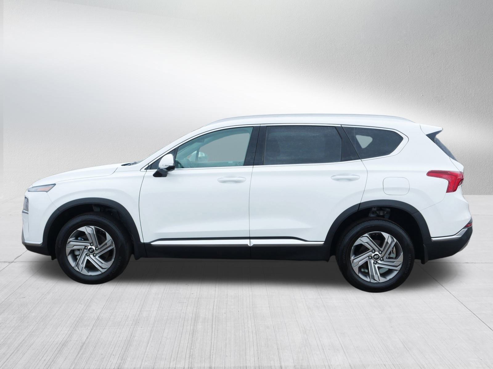 Certified 2023 Hyundai Santa Fe SEL w/ Premium Package image 4