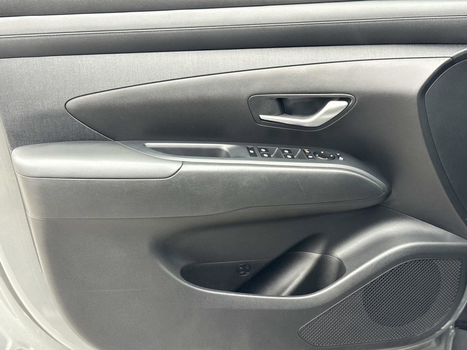 Used 2025 Hyundai Tucson SEL image 17