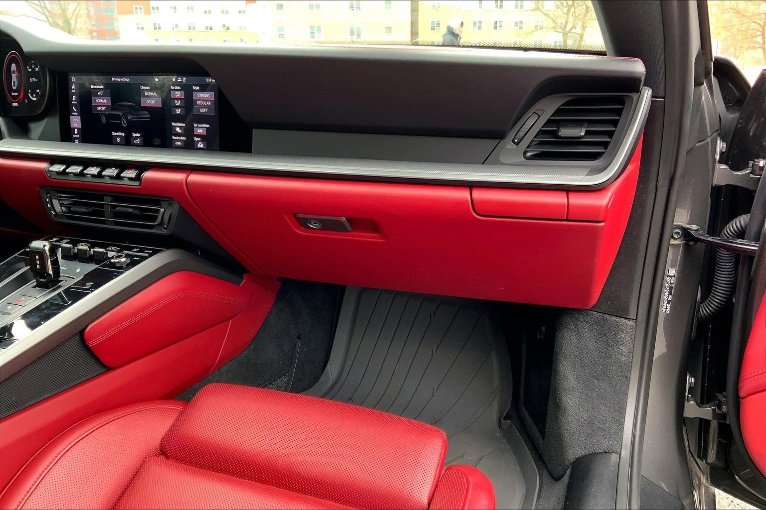 Used 2021 Porsche 911 Carrera image 18