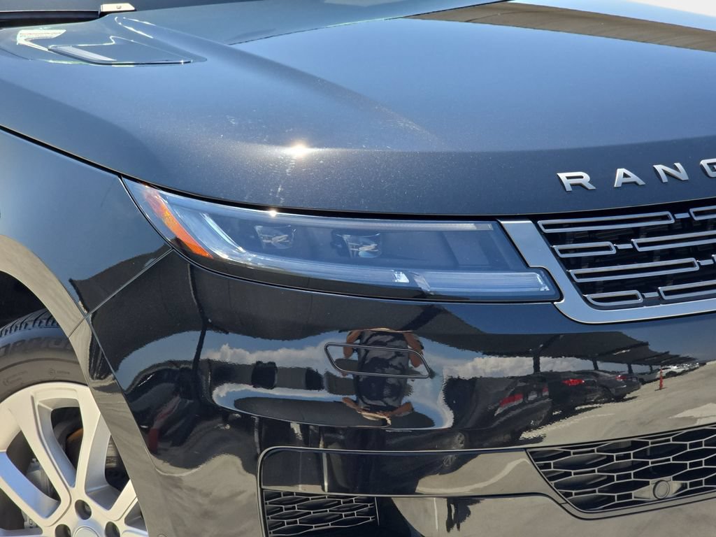 Certified 2025 Land Rover Range Rover Sport AWD/4WD image 33