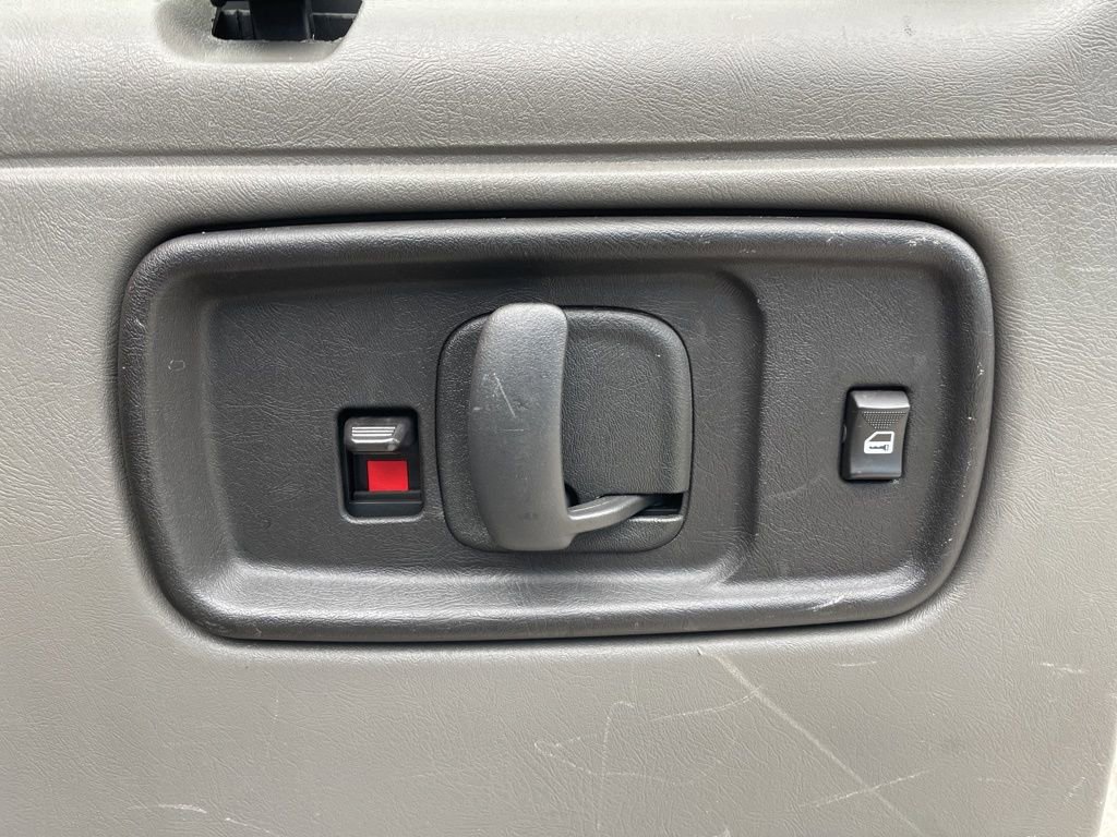 Used 2020 Chevrolet Express 2500 LS w/ Driver Convenience Package image 41