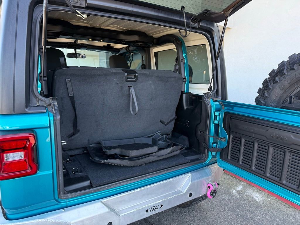 Used 2020 Jeep Wrangler Sport image 18