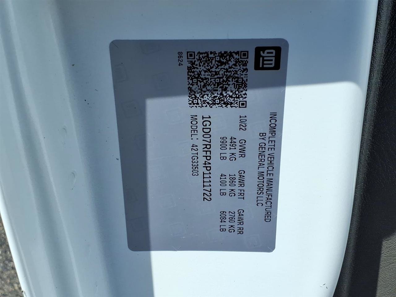 Used 2023 GMC Savana 3500 w/ Power Convenience Package RWD image 27