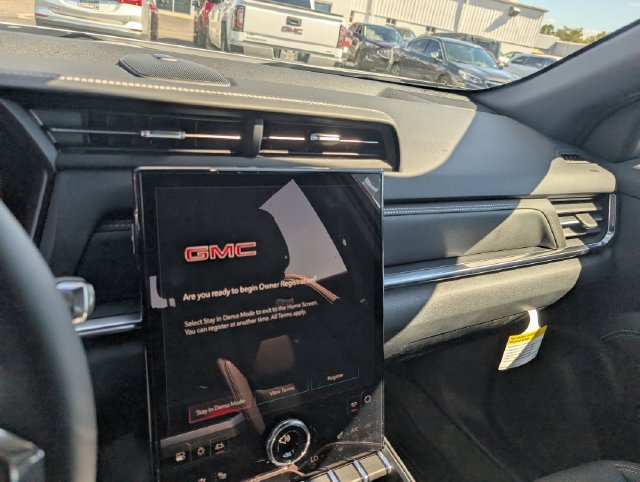 New 2027 GMC Terrain Elevation w/ Elevation Premium Package AWD/4WD image 19