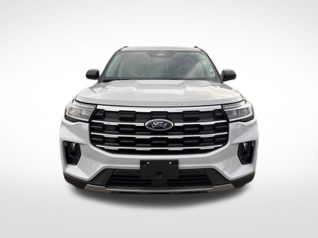 Used 2025 Ford Explorer Active w/ Active Comfort Package AWD/4WD image 2