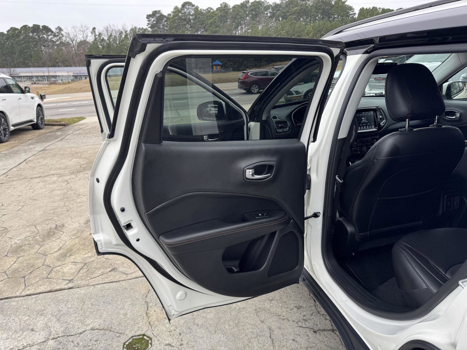 Used 2019 Jeep Compass Limited w/ Safety & Security Group image 7