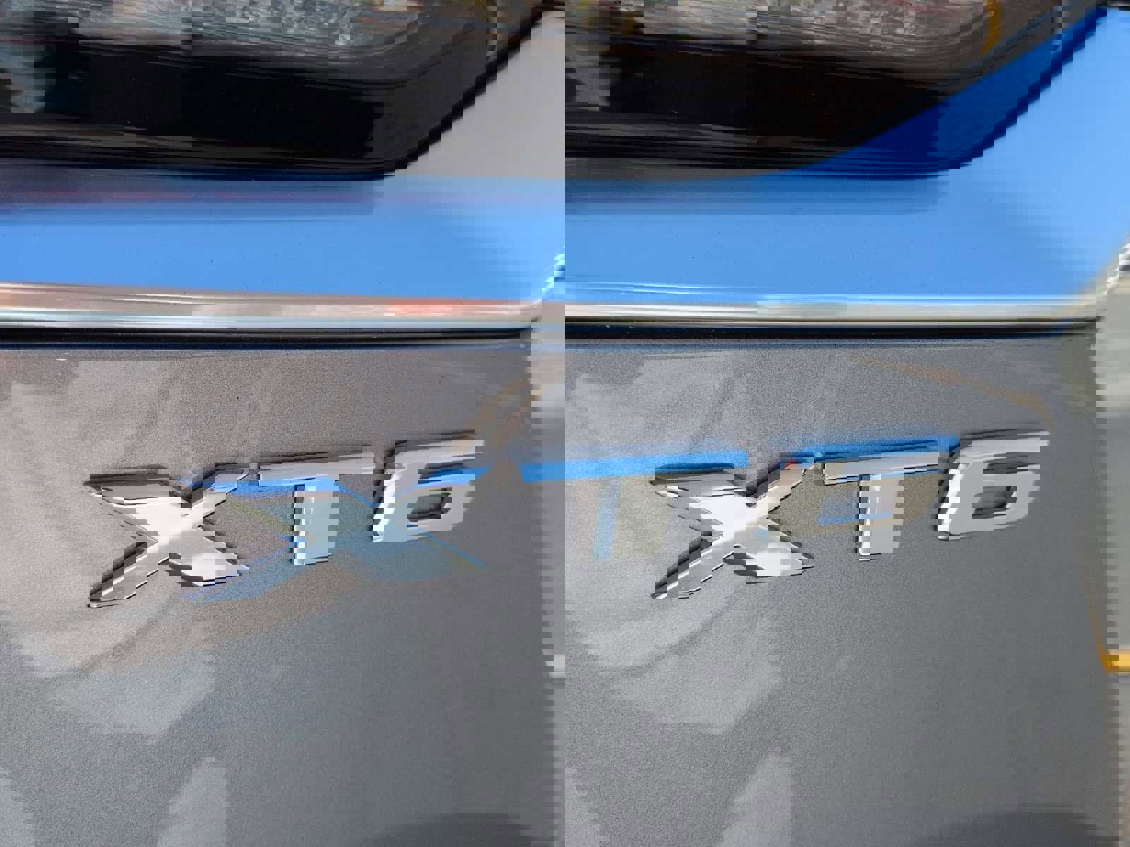 Used 2025 Cadillac XT6 Luxury image 9