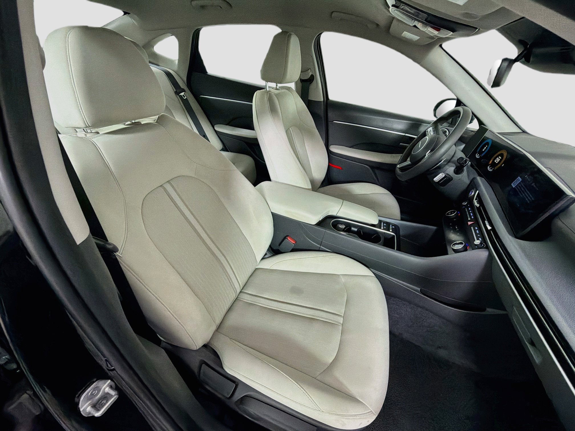 Used 2025 Hyundai Sonata SEL FWD image 30