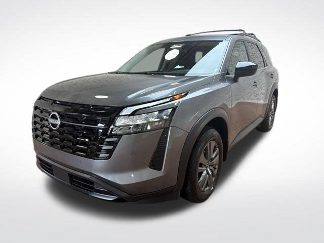Used 2026 Nissan Pathfinder SV FWD image 3