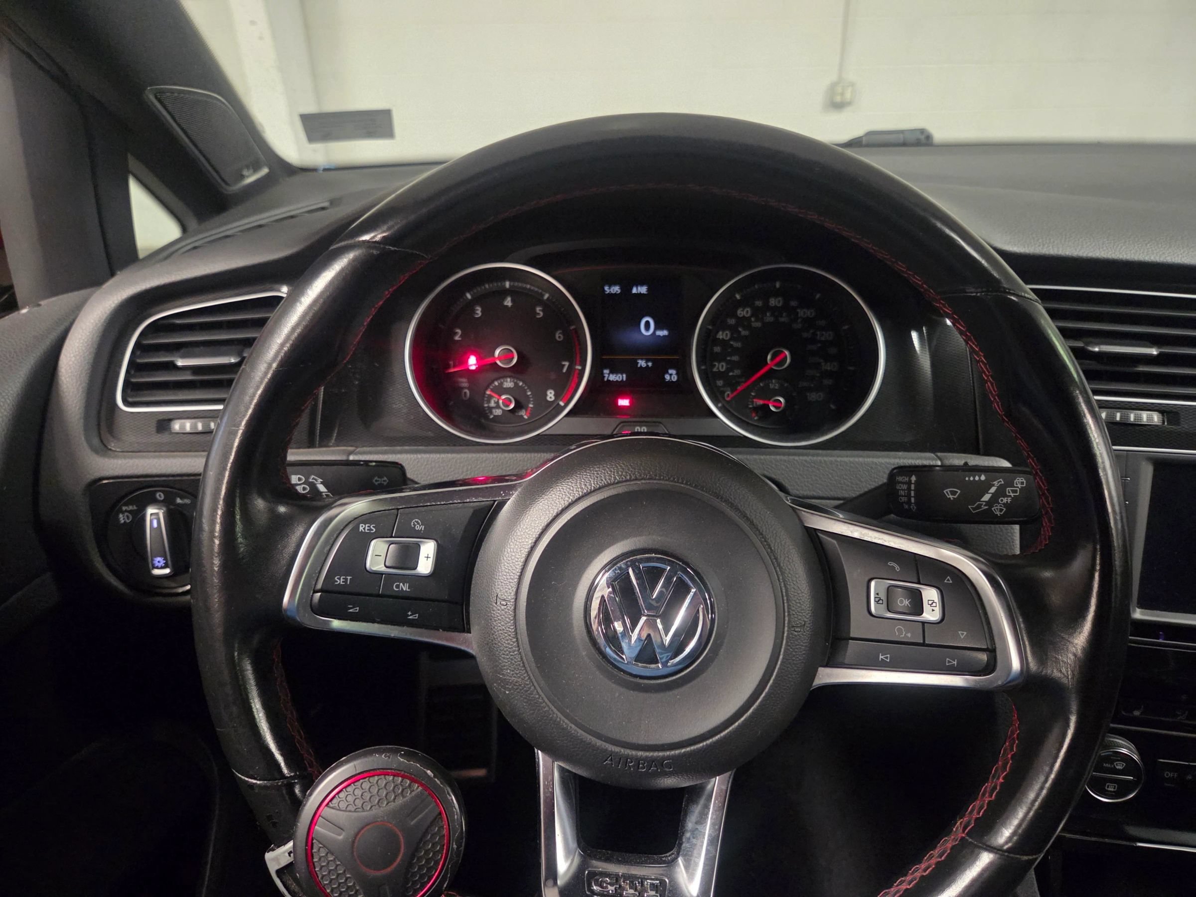 Used 2016 Volkswagen GTI Autobahn w/ Lighting Package (SEL) FWD image 17
