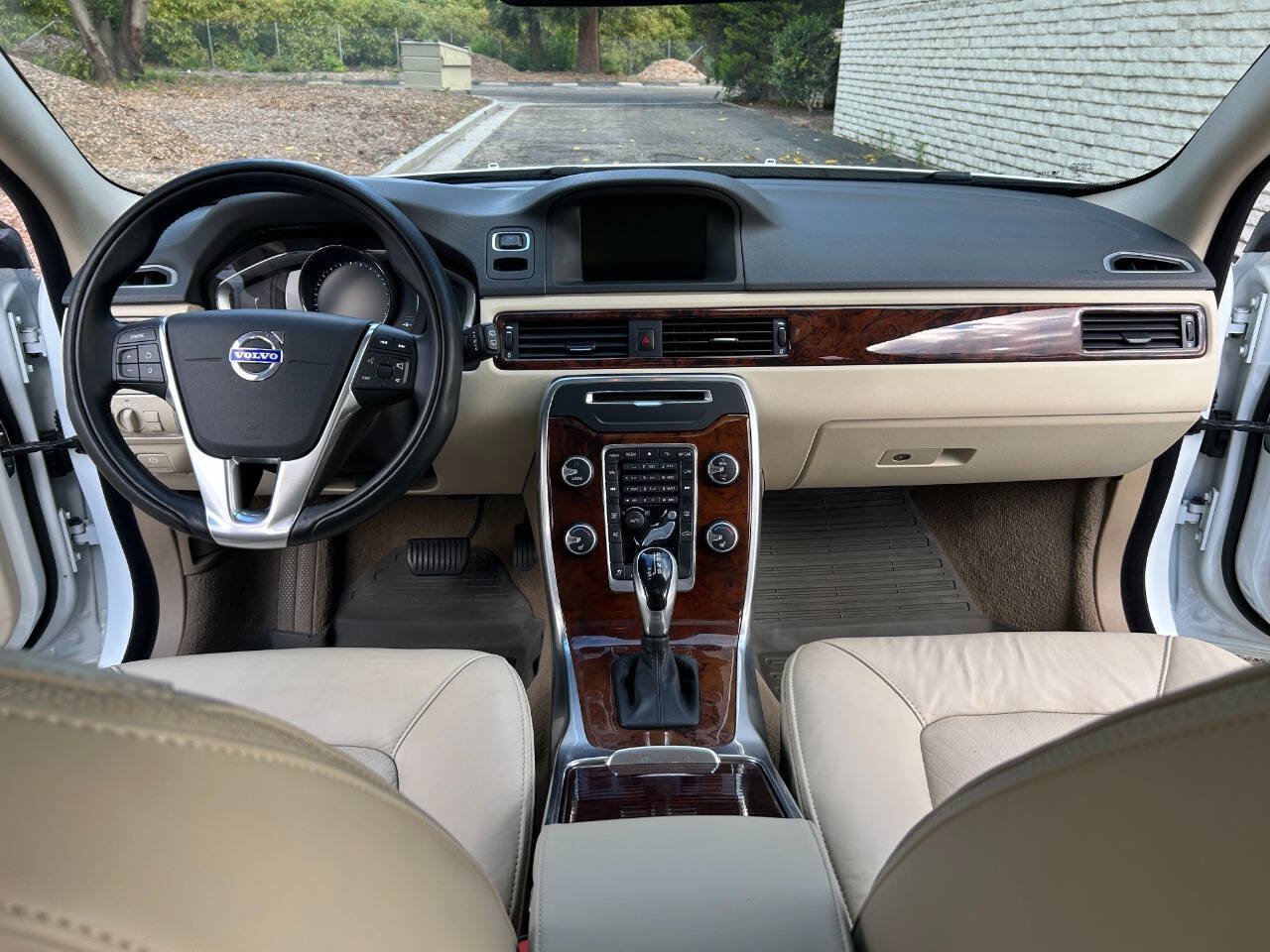 Used 2014 Volvo XC70 3.2 FWD image 40