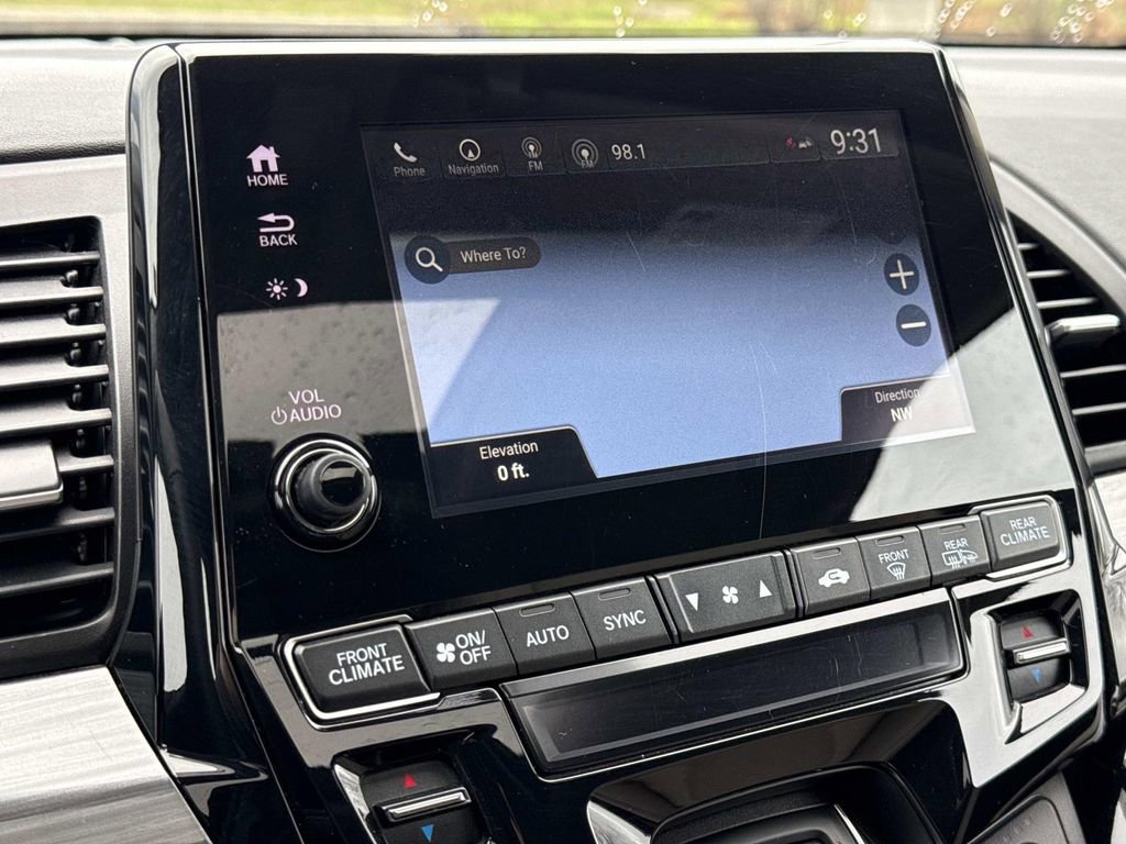 Used 2023 Honda Odyssey Elite image 4