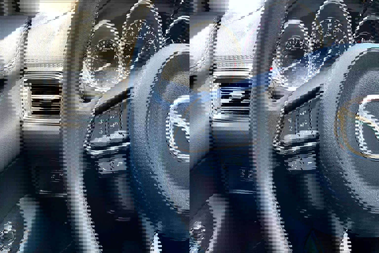 Used 2018 MAZDA CX-5 Touring image 24