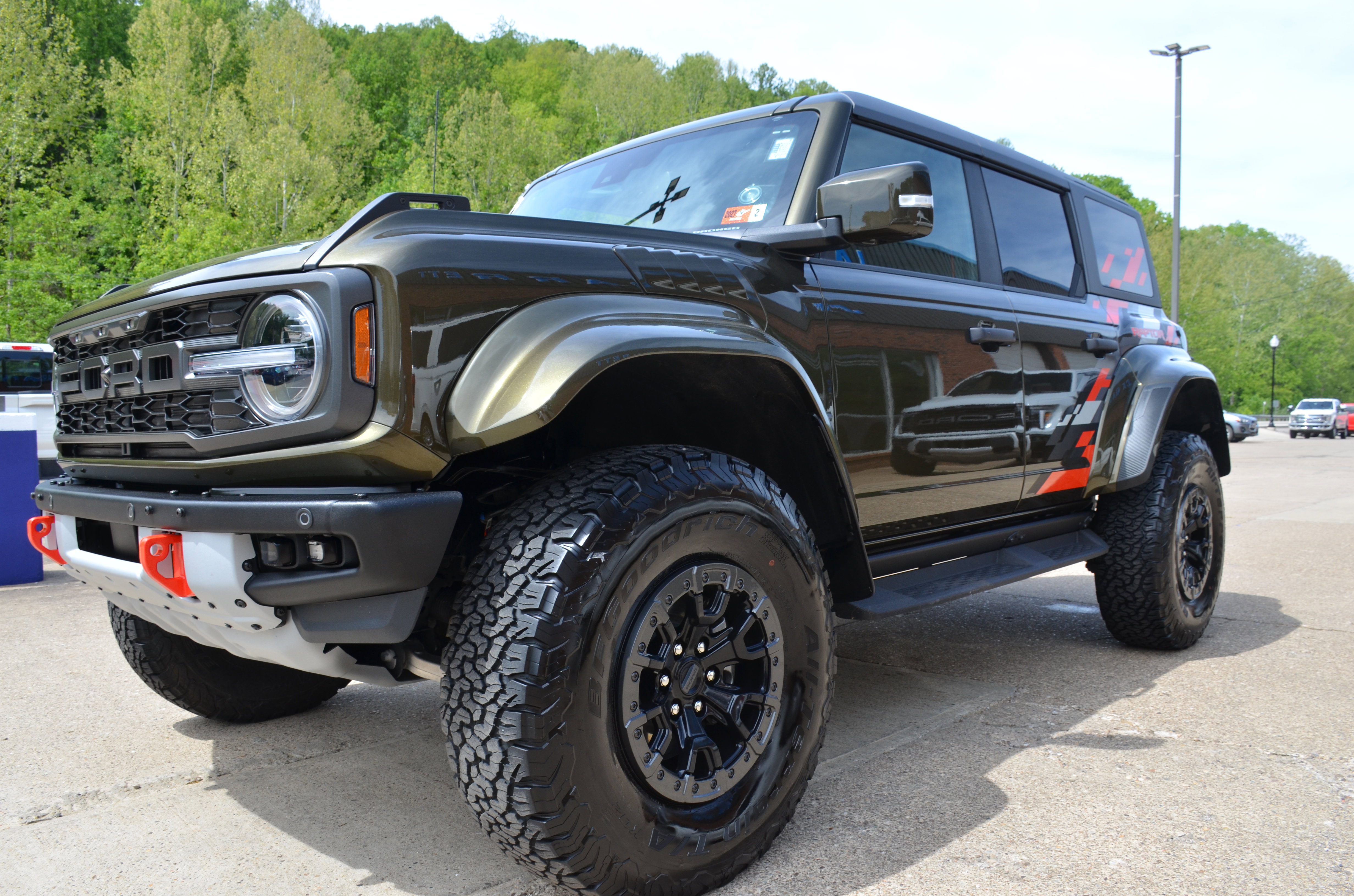 Used 2024 Ford Bronco Raptor AWD/4WD image 2