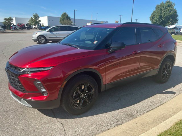 Used 2023 Chevrolet Blazer LT w/ Convenience Package AWD/4WD image 3