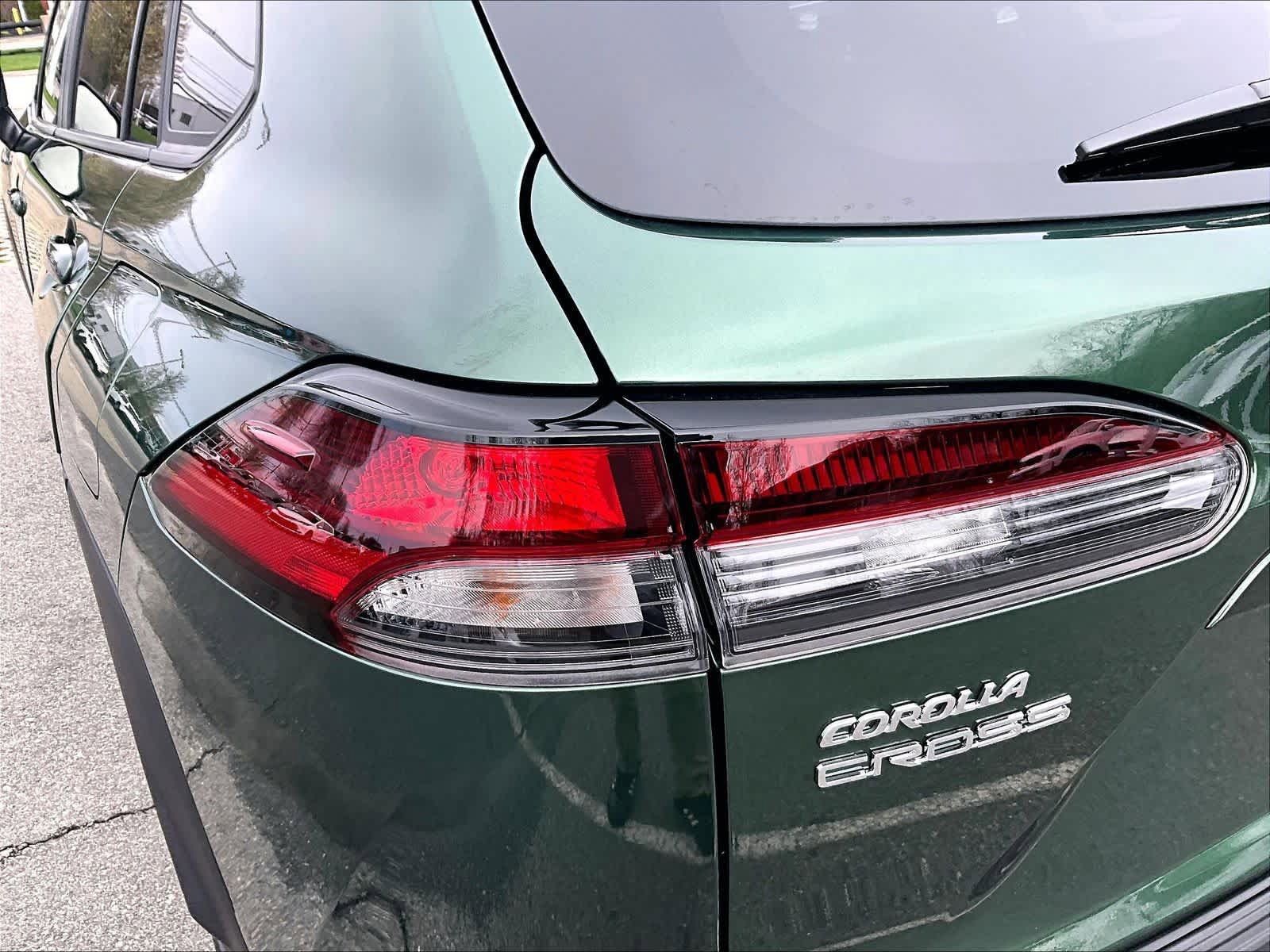 Used 2026 Toyota Corolla Cross LE w/ Moonroof Package image 34