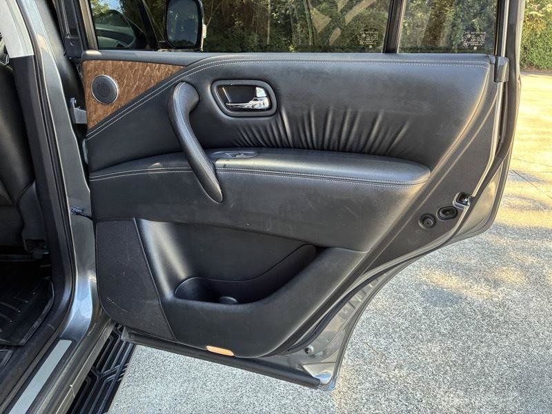 Used 2017 INFINITI QX80 4WD image 25