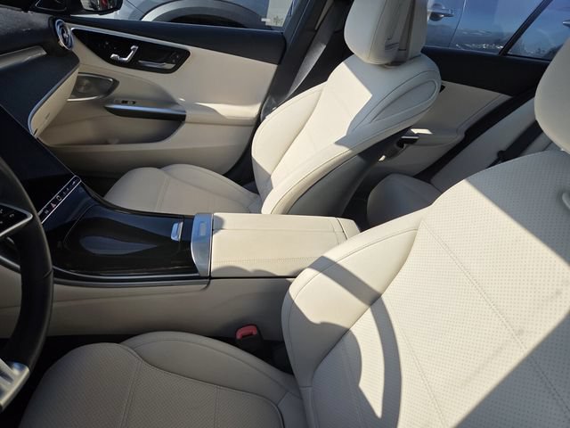 Used 2025 Mercedes-Benz C 300 4MATIC Sedan image 7