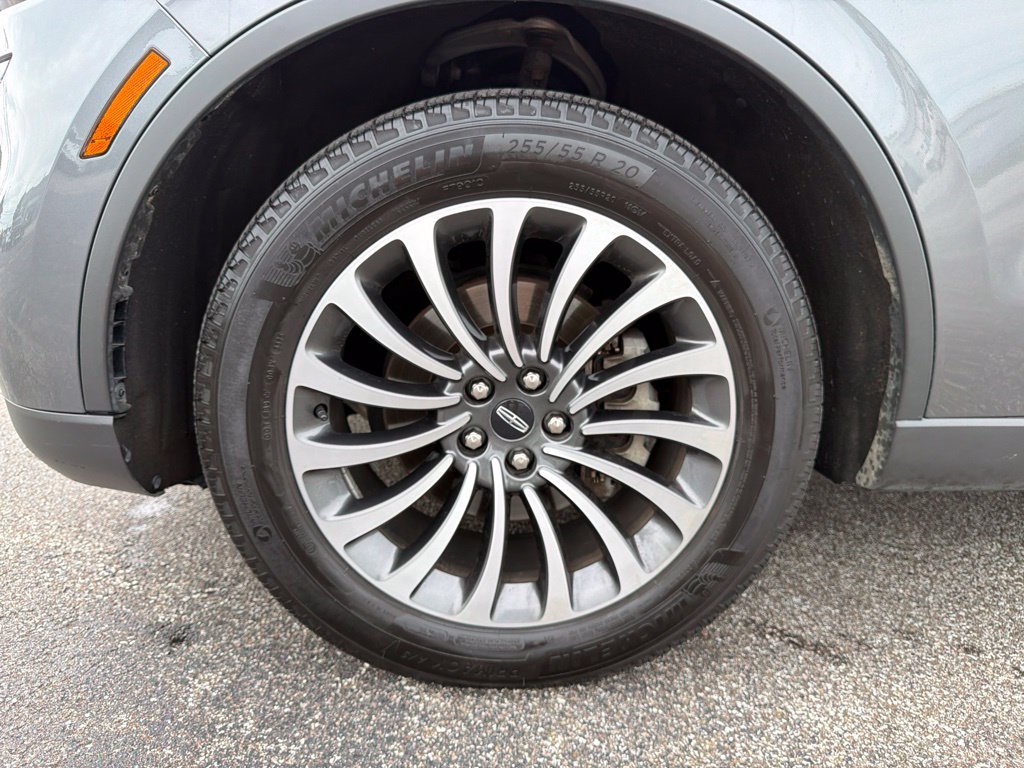 Used 2023 Lincoln Aviator Reserve w/ Elements Package Plus AWD/4WD image 12