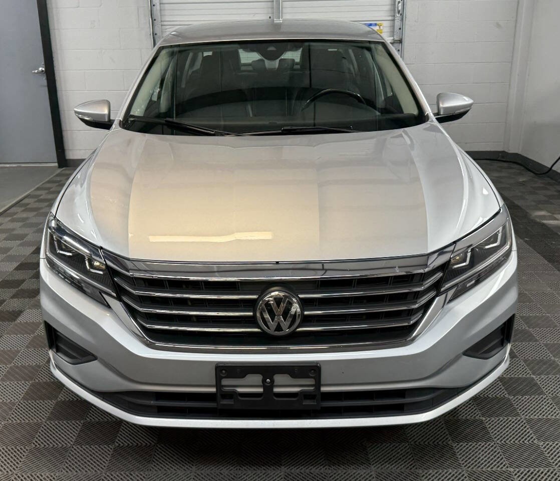 Used 2020 Volkswagen Passat 2.0T SE image 3