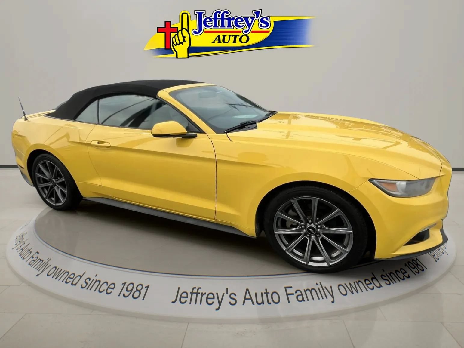 Used 2016 Ford Mustang Premium w/ Equipment Group 201A RWD image 4