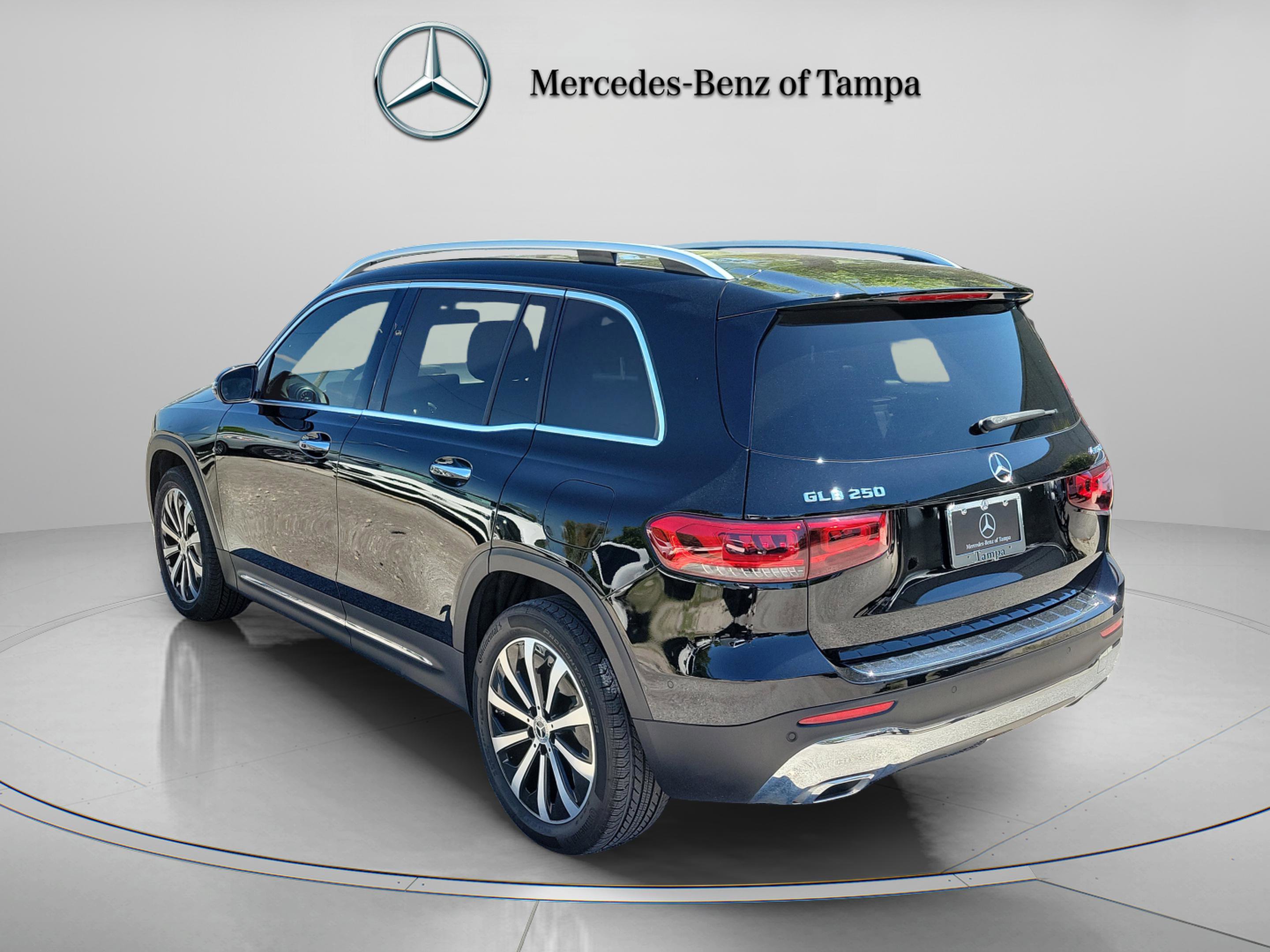 Certified 2022 Mercedes-Benz GLB 250 4MATIC image 2