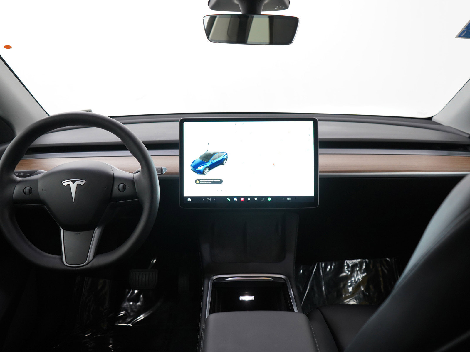 Used 2022 Tesla Model Y Long Range image 11