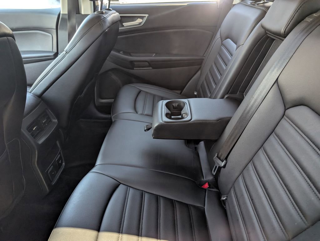 Used 2020 Ford Edge SEL w/ Convenience Package AWD/4WD image 7