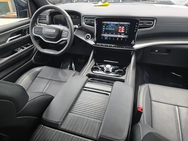 Used 2024 Jeep Wagoneer Series II w/ Convenience Group I AWD/4WD image 40