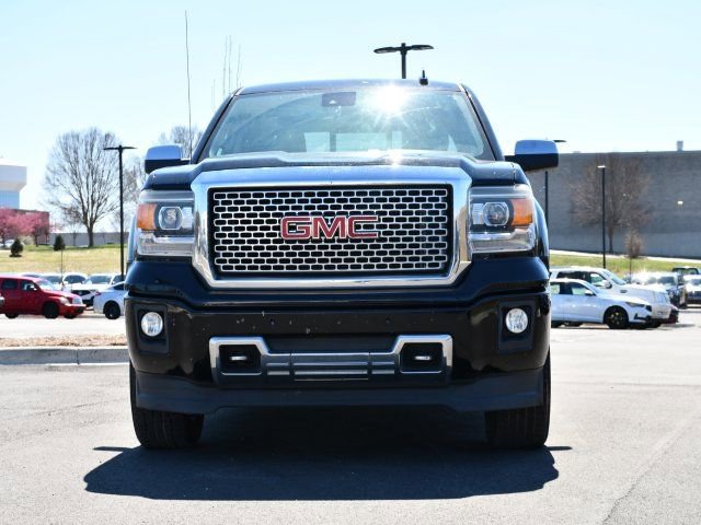Used 2015 GMC Sierra 1500 Denali w/ Driver Alert Package image 2