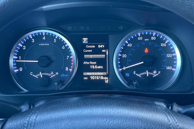 Used 2019 Toyota Highlander LE image 27