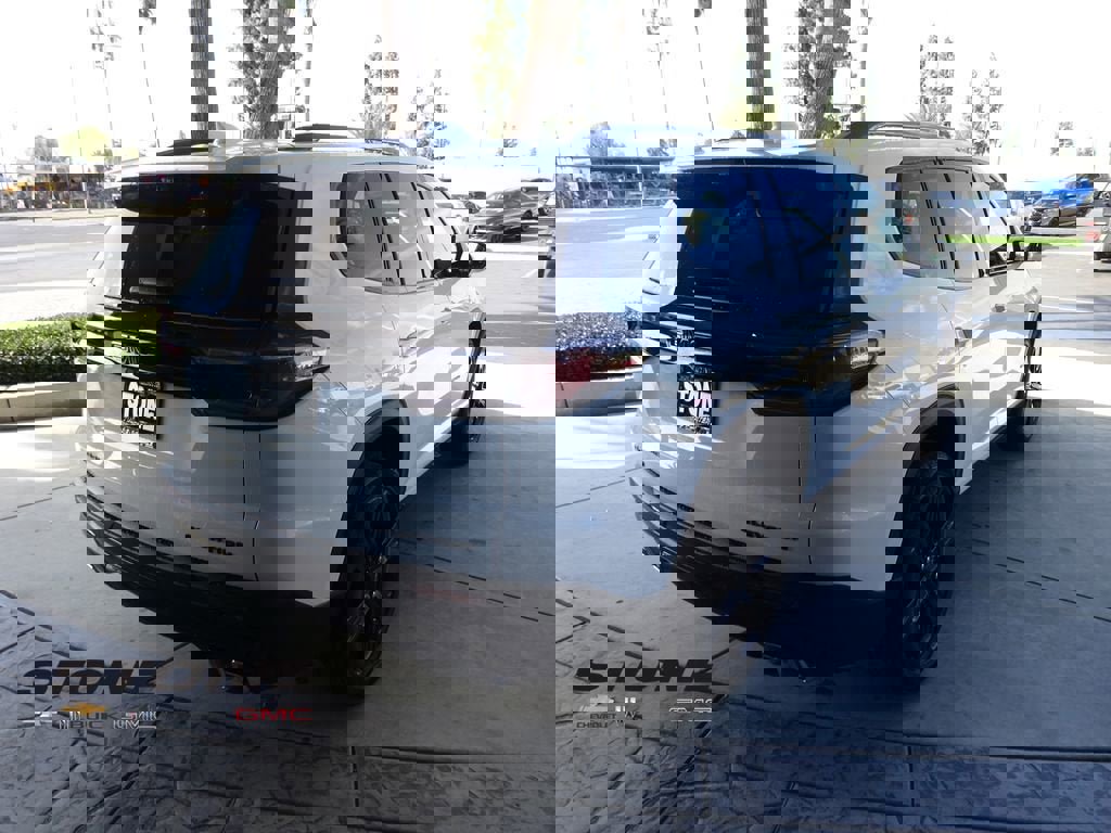 New 2026 GMC Acadia Elevation w/ Black Edition image 8