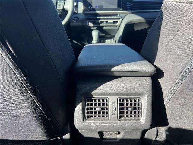 Used 2025 Toyota Camry LE image 18