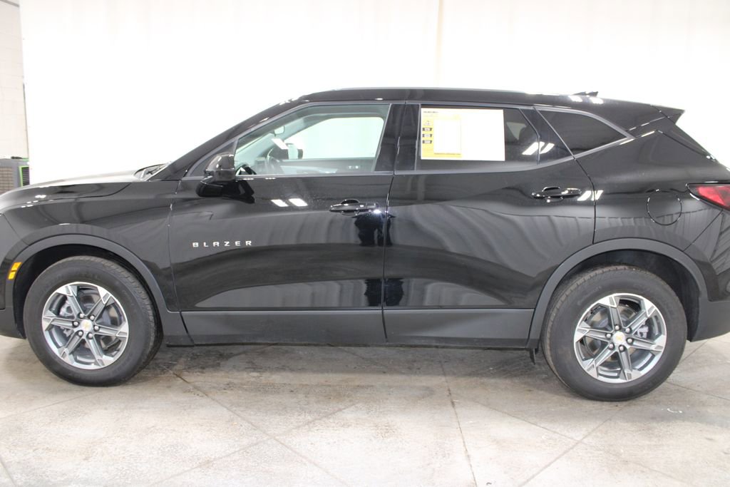 Used 2025 Chevrolet Blazer LT image 6