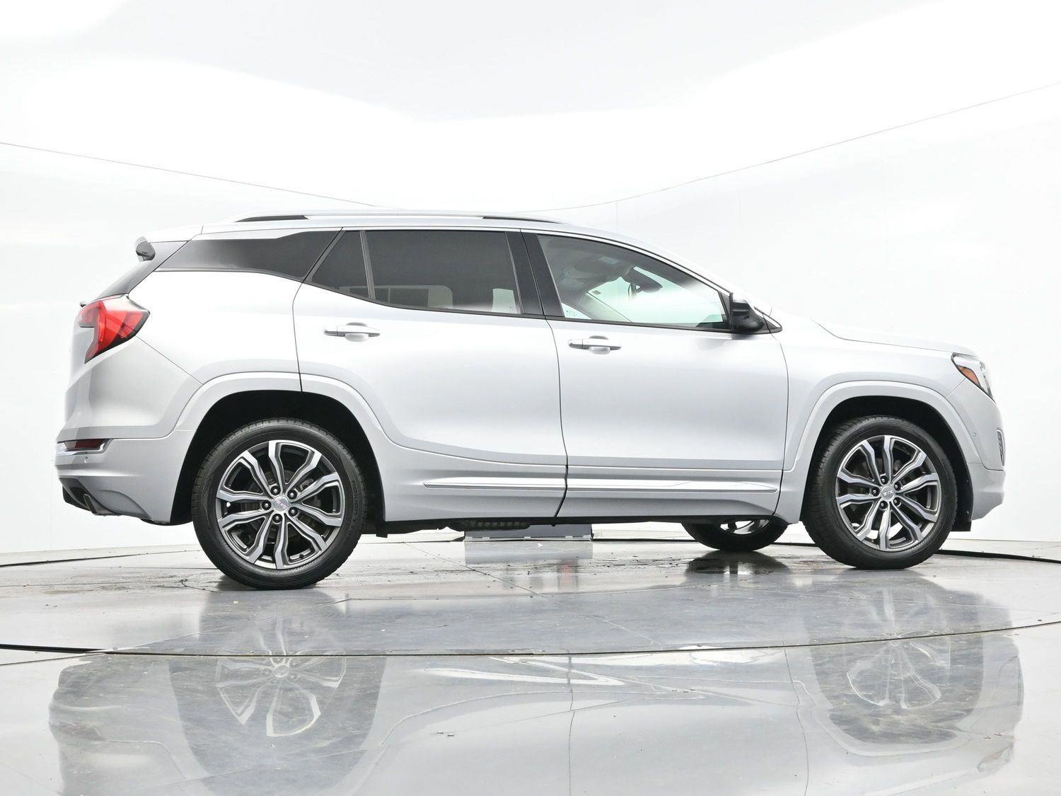 Used 2020 GMC Terrain Denali w/ Denali Premium Package image 55