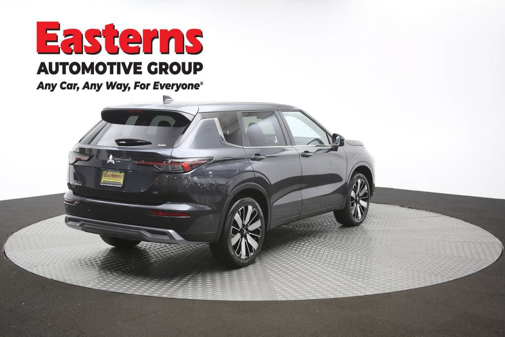 Used 2025 Mitsubishi Outlander SE AWD/4WD image 41