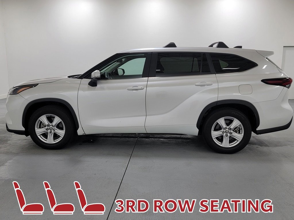 Certified 2025 Toyota Highlander LE image 5