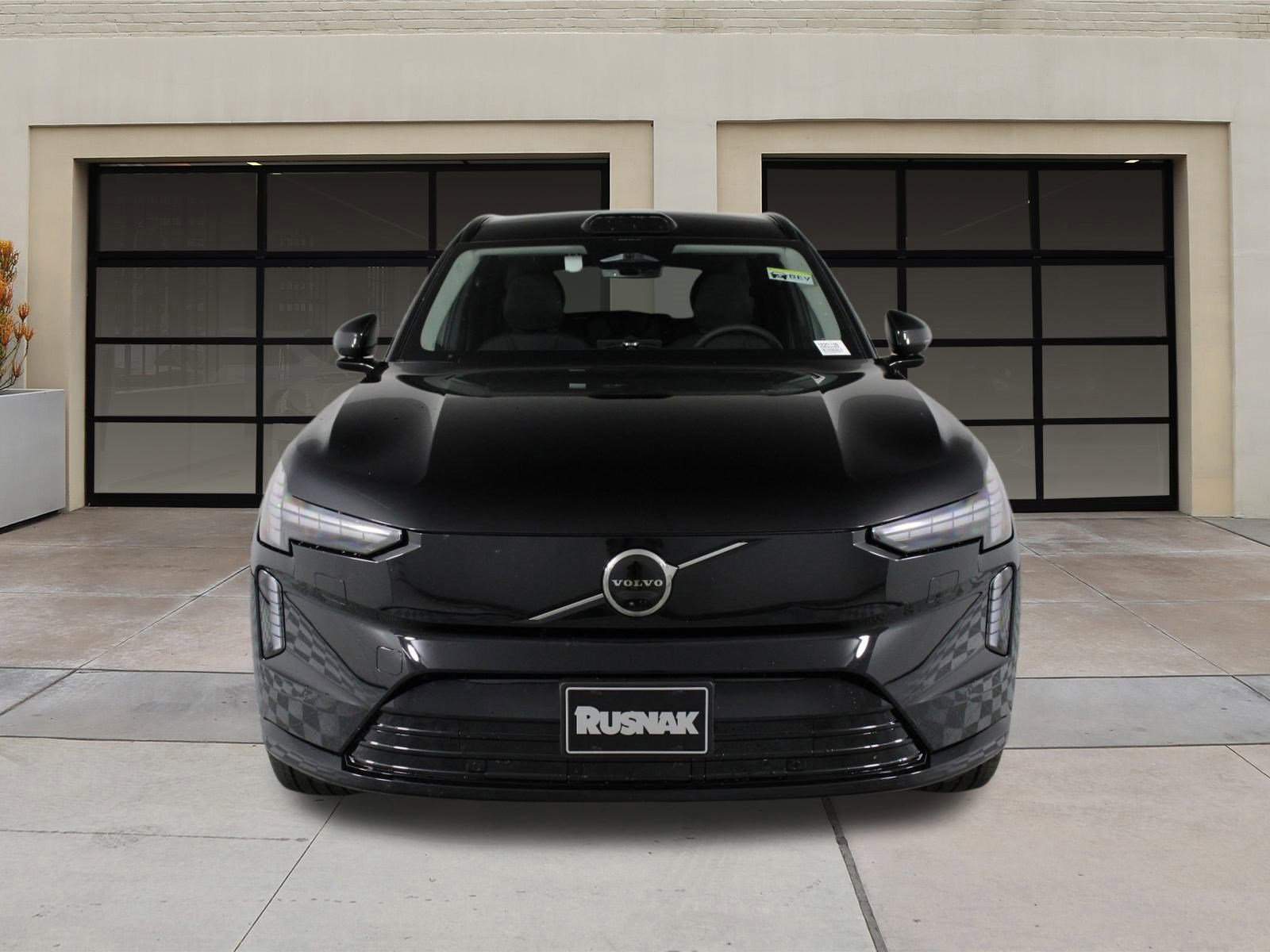 New 2025 Volvo EX90 Ultra image 2