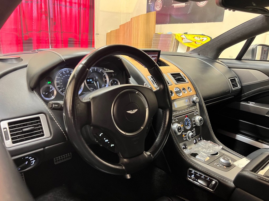 Used 2015 Aston Martin Rapide S image 13