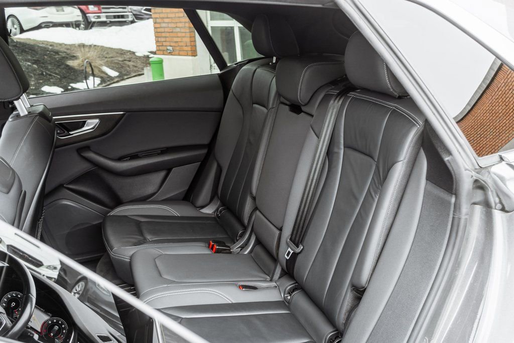 Used 2019 Audi Q8 Premium image 28