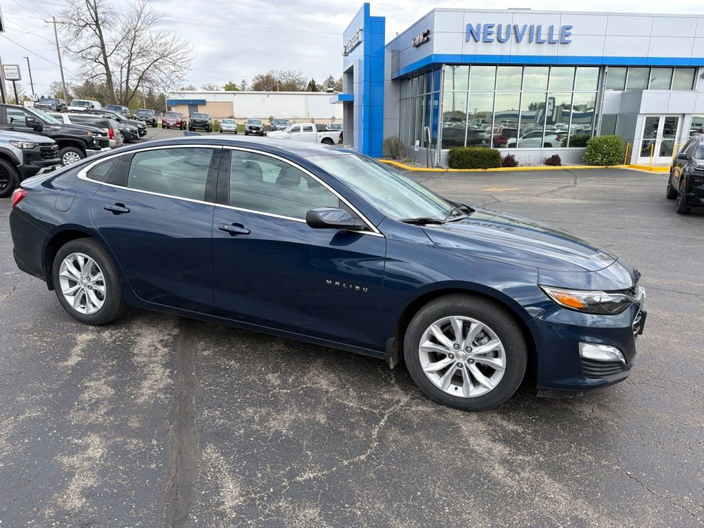 Used 2019 Chevrolet Malibu LT w/ Driver Confidence Package FWD image 1