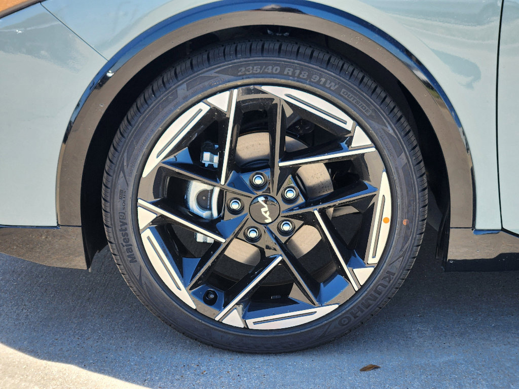 New 2026 Kia K4 GT-Line image 7