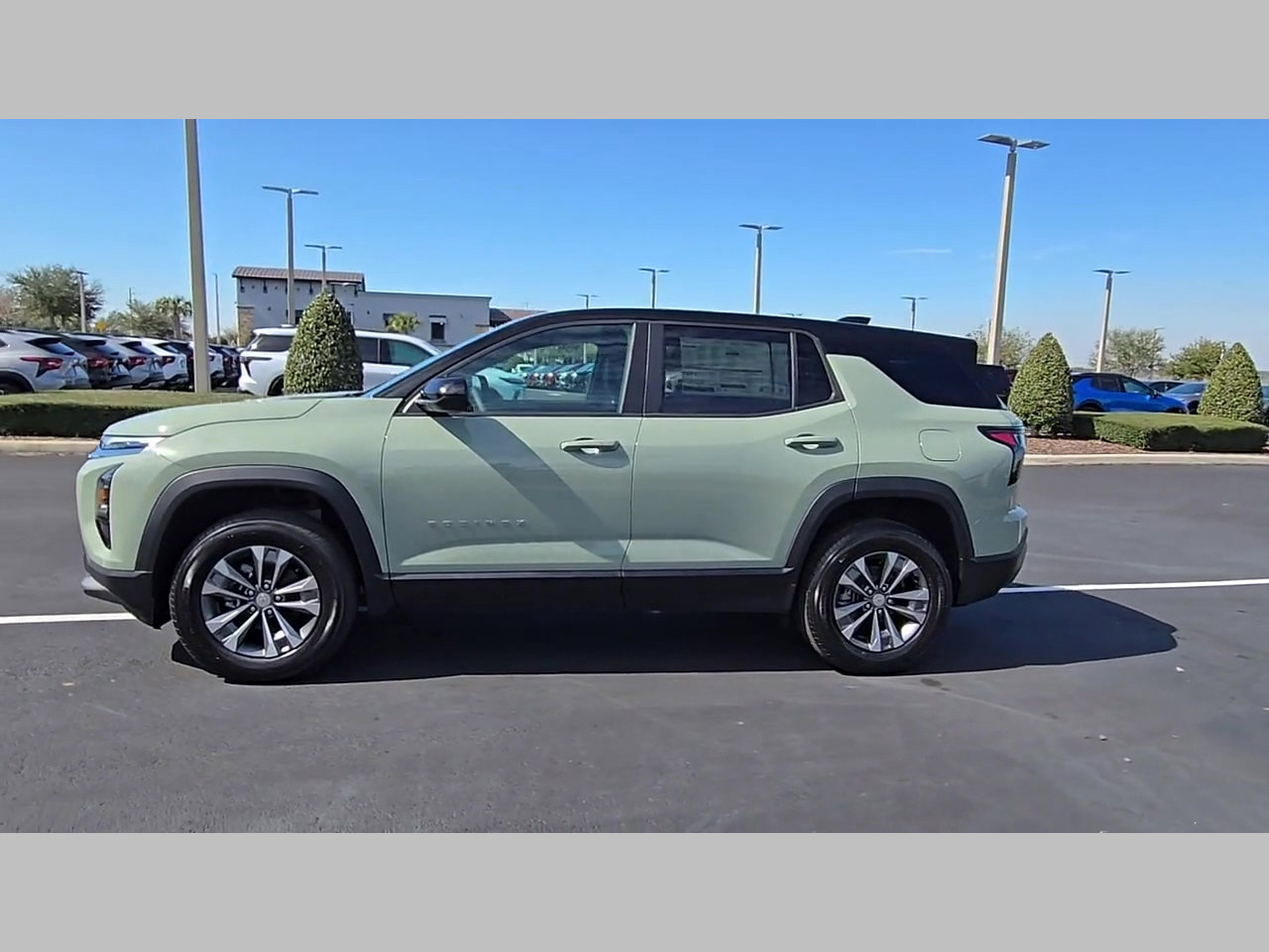 New 2026 Chevrolet Equinox LT w/ Convenience Package II image 14