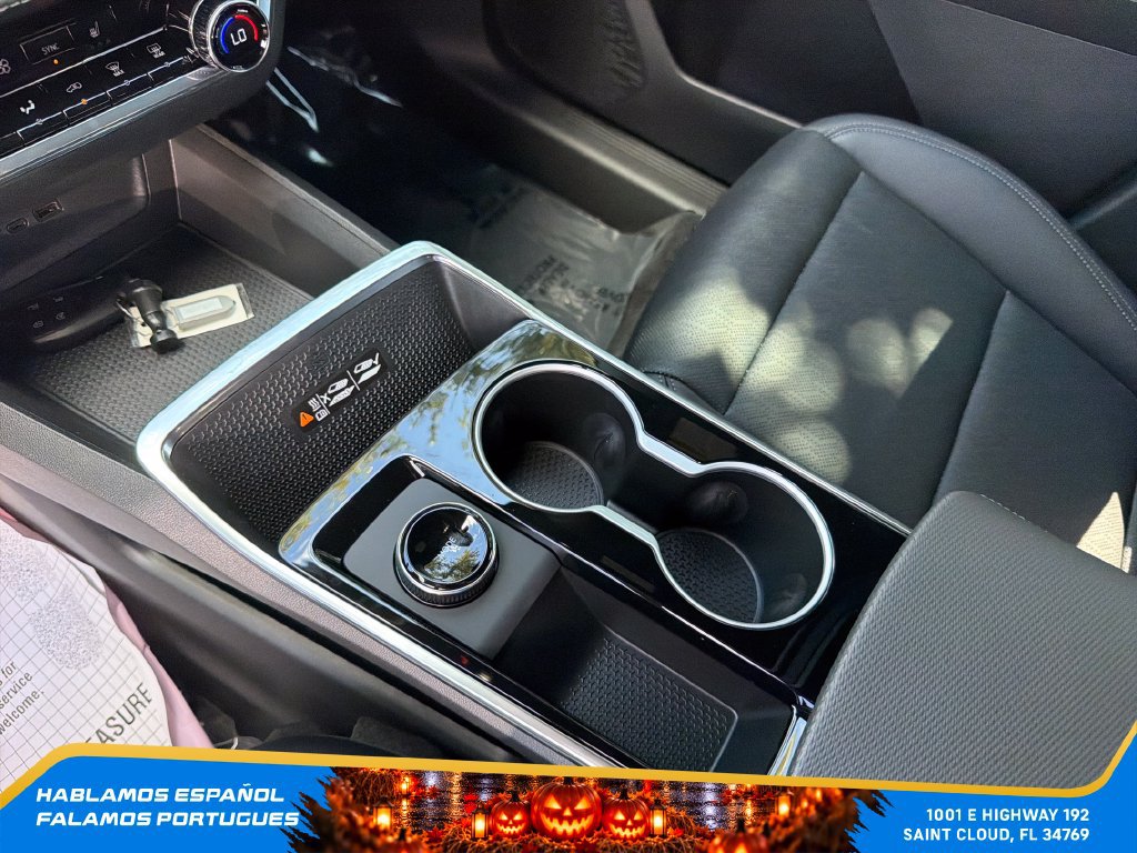 New 2027 Chevrolet Equinox LT w/ Convenience Package II FWD image 23